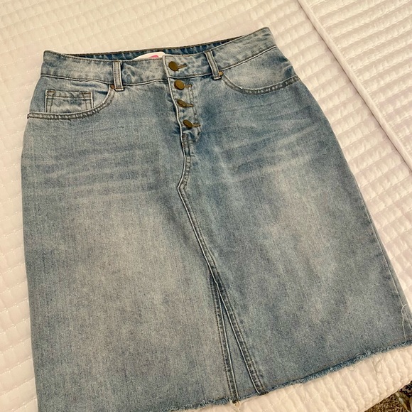 The Main Street Exchange Dresses & Skirts - The Main Street Exchange Light Denim Skirt